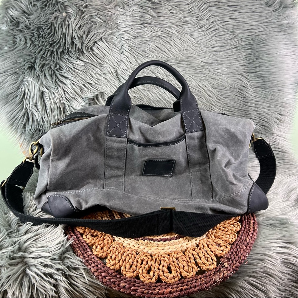 True Religion Gray Black Thick Canvas Leather Top Strap Trim Travel Duffle Bag